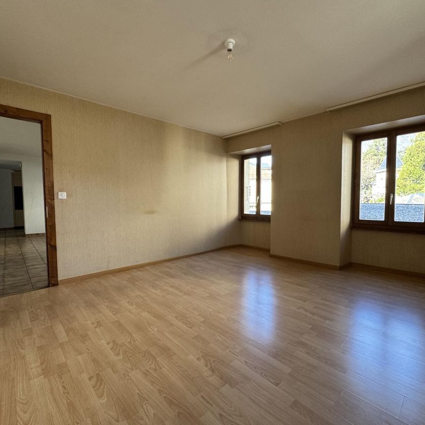 Spacious 2.5 room apartment near the Central Square - Photo 1