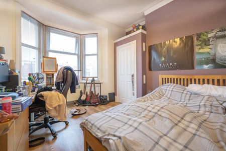 3 bed flat to rent in Second Avenue, Heaton, NE6 - Photo 5