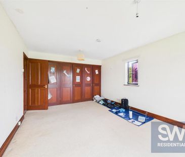 4 bedroom detached house to rent - Photo 6