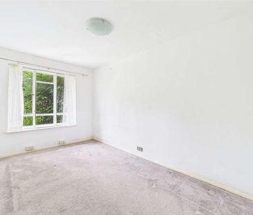 Barkham Road, Wokingham, Berkshire, RG41 - Photo 3