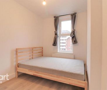 4 bedroom townhouse to rent - Photo 3