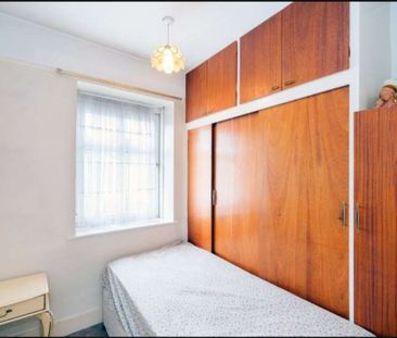 Room in a Shared House, House, IG1 - Photo 1