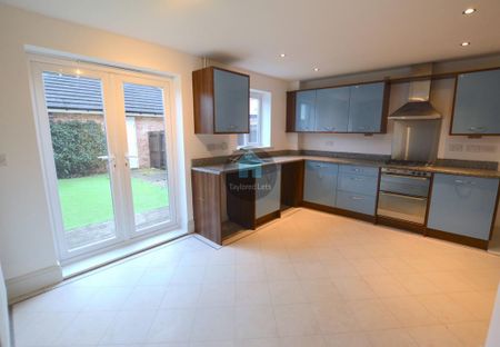 4 bedroom townhouse to rent - Photo 3
