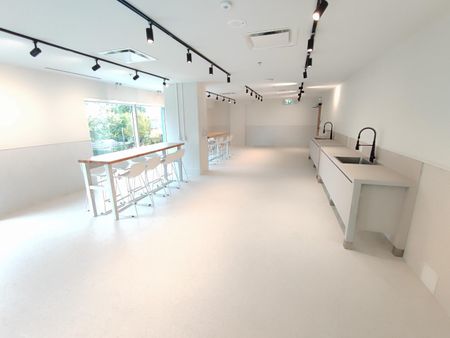 Century City. Brand New Two Bed/Two Bath Condo in the Heart of Surrey City Centre - Photo 4