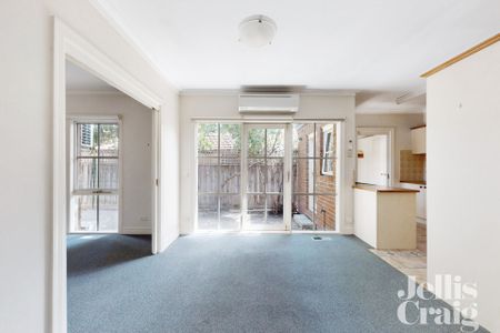 2/9 Station Street, Kew East - Photo 2