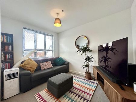 2 bedroom flat to rent - Photo 4