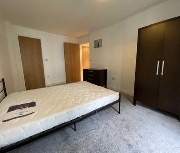 2 bedroom apartment to rent - Photo 4