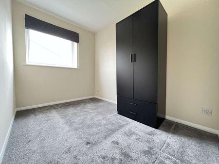 Tilbury Road, East Ham, E6 - Photo 3