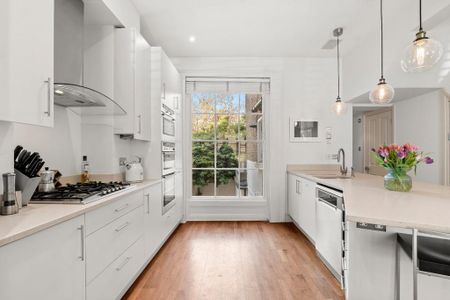 3 bedroom maisonette to rent - Photo 4