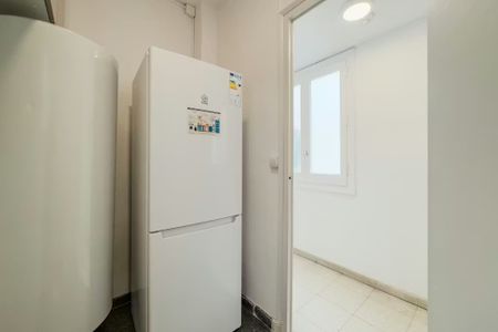 Carrer del Rosselló, Barcelona, Catalonia 08008 - Photo 4