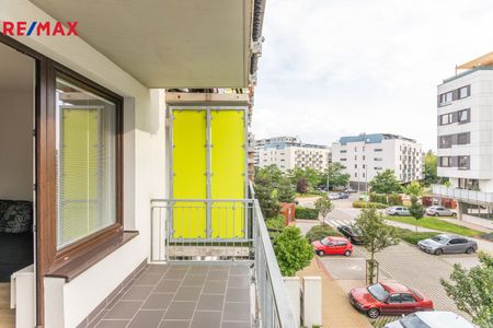 Pronájem bytu 1+kk v osobním vlastnictví 53 m², Praha 9 - Střížkov - Photo 4