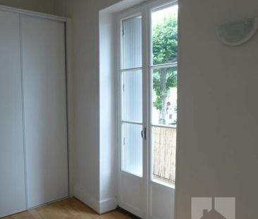 Location Appartement 1 pièce 49m² CAHORS 46000 - Photo 3