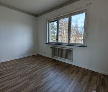 Kerstinbodagatan, Katrineholm - Photo 1