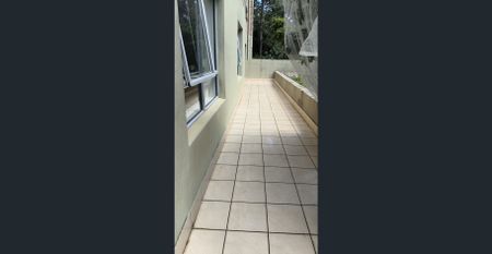 Newly Renovated Apartment with Huge Courtyard (can be fully furnished on request)) - Photo 2