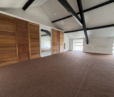 Victoria Road, Holyhead, LL65 - Photo 3
