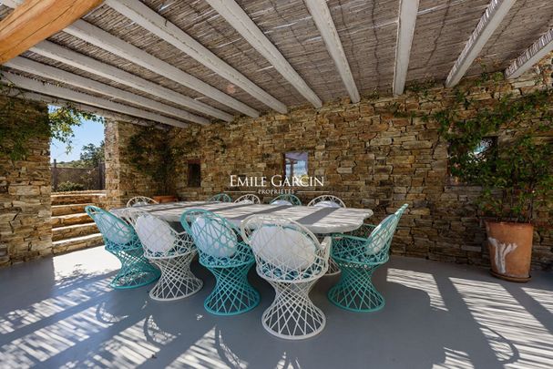 Villa Élégante à Antiparos : Une Oasis Tranquille au Coeur des Cyclades - Photo 1