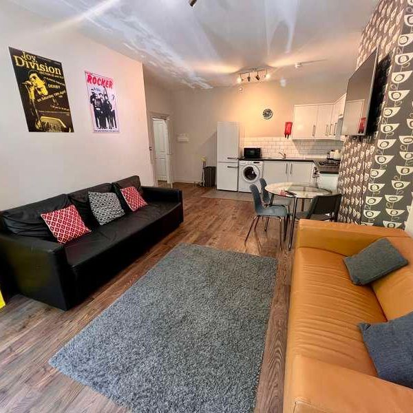 Furzedown Road, SO17 - Photo 1