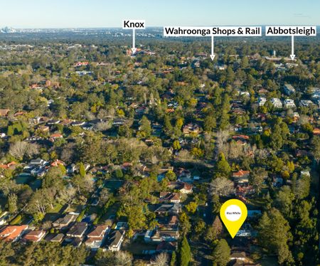 Wahroonga's Best Location: 5 Bed Home, Pool, plus walk to Wahroonga Village & Train - Photo 4