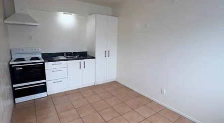 A friendly local community. - Photo 4