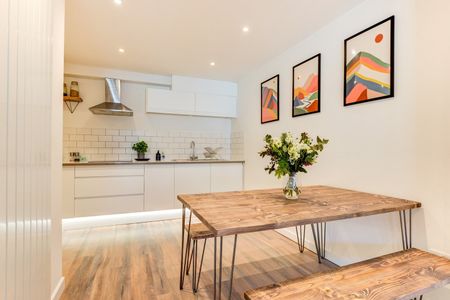2 Bed Flat, Vine Street, BN1 - Photo 3
