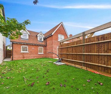 4 bedroom detached house to rent - Photo 6