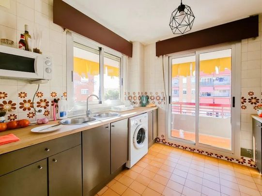 Carrer de Xalans, Valencia, Valencian Community 46022 - Photo 1