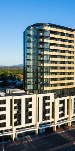 Luxury Living with Monash University at Your Doorstep! - Photo 1