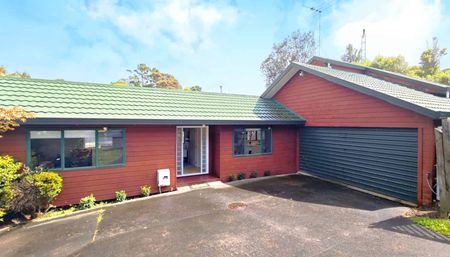 Modern Family Home with Study, Sunny Deck & Pr... - Photo 4