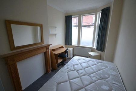 3 bedroom terraced house to rent - Photo 3