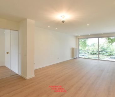 Ruim appartement met 3 slaapkamers gelegen in het charmante Brugge - Foto 1