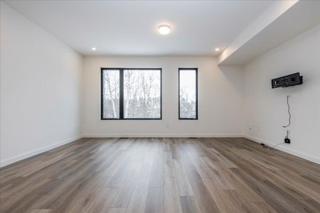 For Lease - 34 Rainwater Lane, Barrie, Ontario - Photo 2