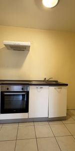 Location Appartement 2 pièces 48m² LAROCHE ST CYDROINE 89400 - Photo 3