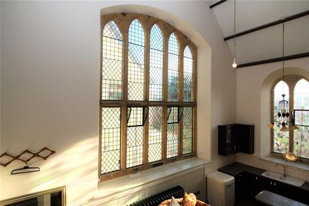 2 bedroom semi-detached house to rent - Photo 4