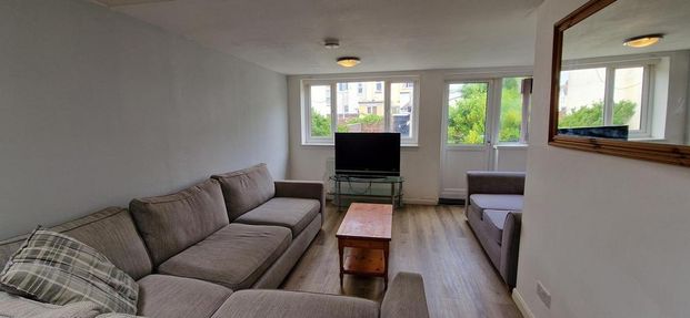 5 bedroom house share to rent - Photo 1