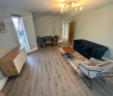 2 bedroom flat to rent - Photo 1