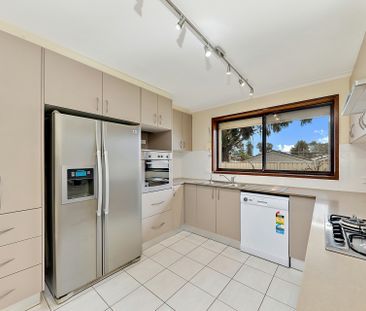 18 Le Souef Crescent, Florey ACT, Belconnen - Photo 6