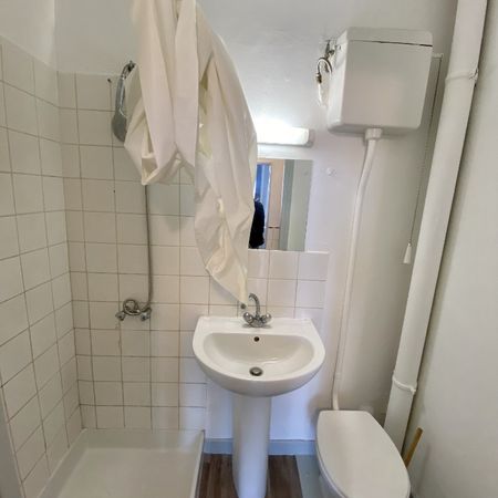 Location Appartement 1 pièce 31m² ROUBAIX 59100 - Photo 4