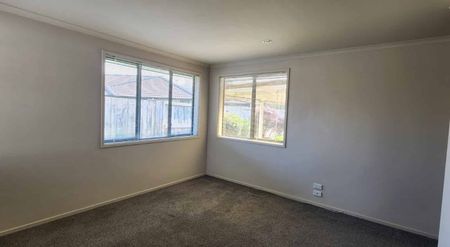 Cozy Cul-de-Sac Home with Modern Comforts - Photo 5