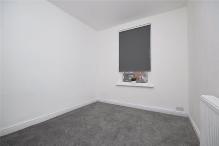 104, Burlington Road, Leeds, West Yorkshire, LS11 7DS - Photo 4