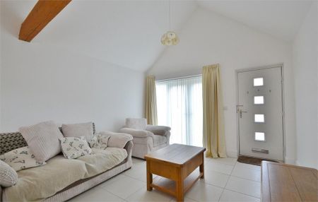 1 bedroom bungalow to rent - Photo 3