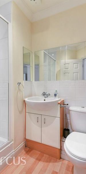 Woodcote Road, WALLINGTON - Photo 1