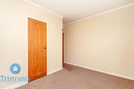 Moorsholm Drive, Wollaton, NG8 - Photo 4