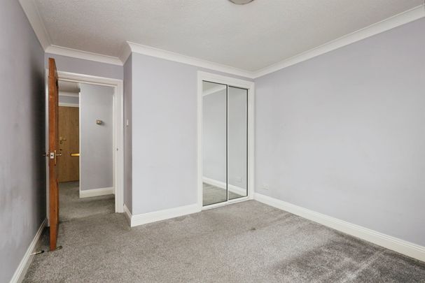 Arundel Road, Eastbourne - Photo 1