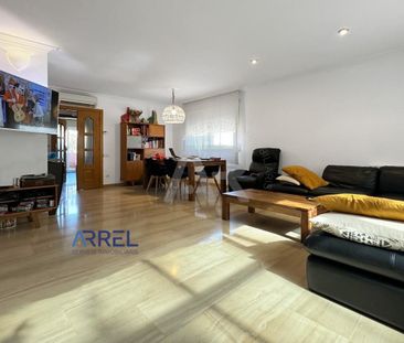 Casa adosada de alquiler en Carrer Avellaners, Alella - Photo 1