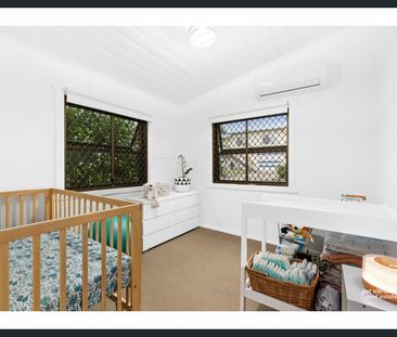 MODERN COTTAGE LIVING ON THE RANGE! - Photo 6