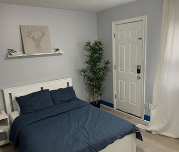 For Lease - 872 Brown's Line Unit# 3, Toronto, Ontario - Photo 2