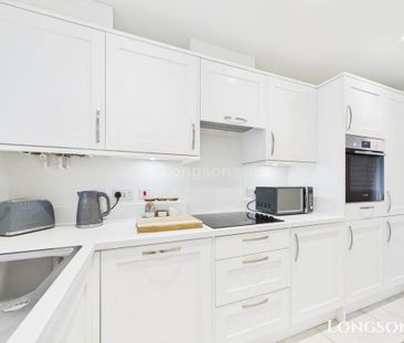 2 bedroom semi-detached house to rent - Photo 5