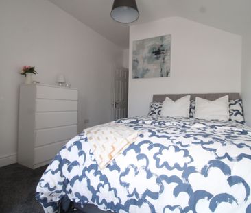 Llanmaes Street, Cardiff - Photo 2