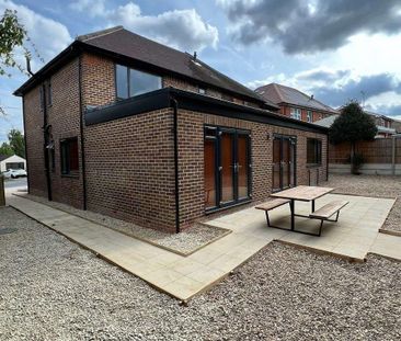 1 bedroom detached house to rent - Photo 4