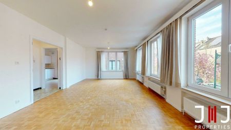 Flat for rent - Photo 2